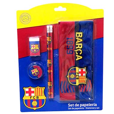 Estuche con materiales del Barça